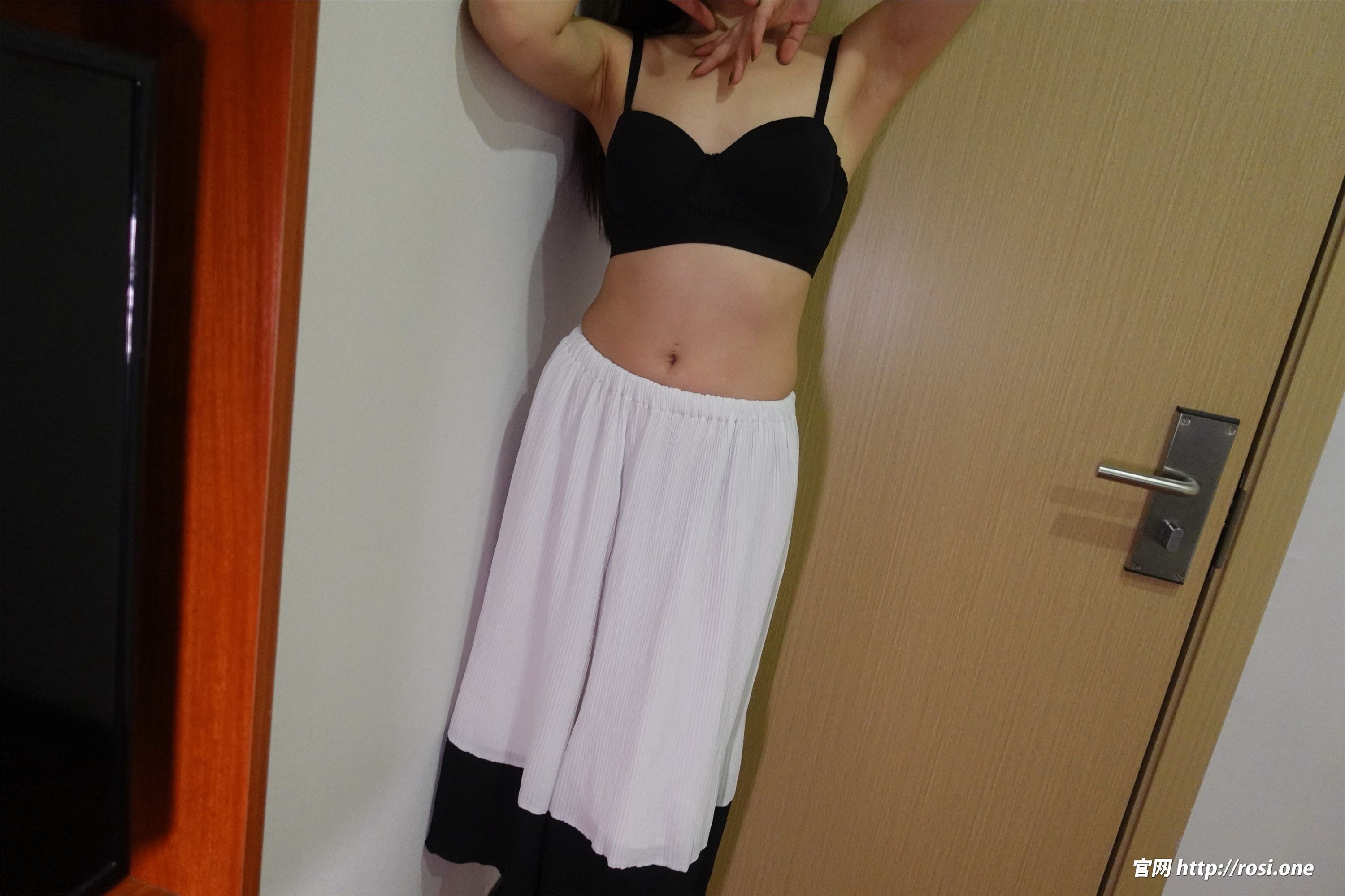 ROSI写真 2022.01.28 NO.3707